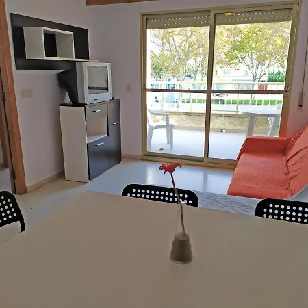 Apartment 3000 *